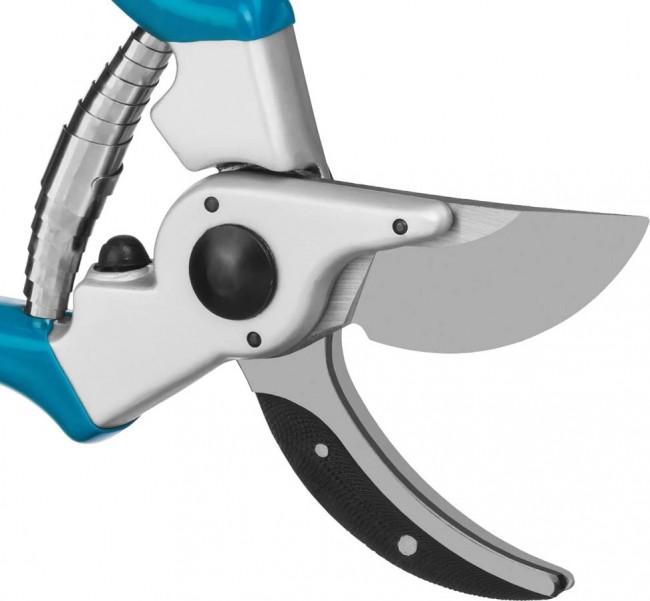 Секатор GRINDA PROLine P-23 с алюминиевыми коваными рукоятками, плоскостной, 210 мм 423423 Секатор GRINDA PROLine P-23 с алюминиевыми коваными рукоятками, плоскостной, 210 мм 423423